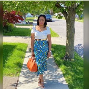 Zara floral print skirt